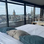 Penthouse Residentie Mercator, Daire