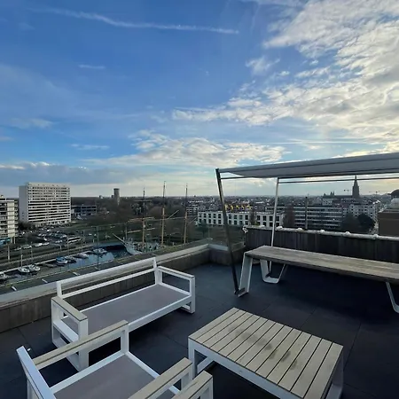 Penthouse Residentie Mercator, 아파트